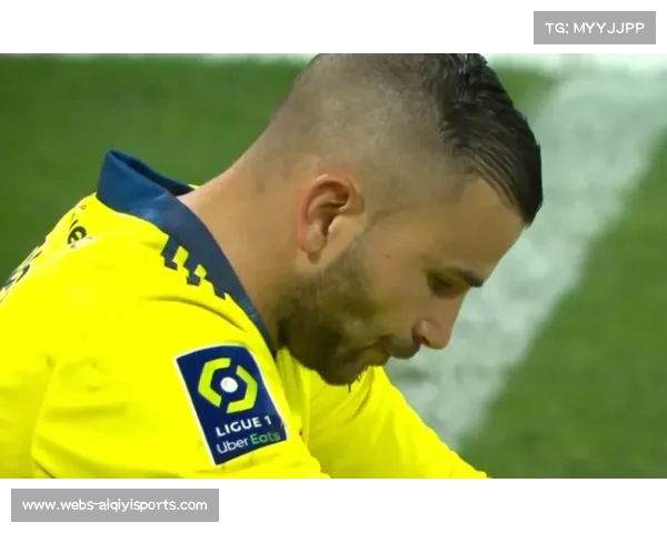 卡尔弗特-勒温与帕奎塔亮相首发引关注