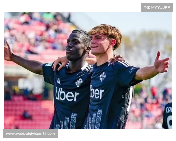 从青年队教练到一线队主帅，法布雷加斯的科莫情缘