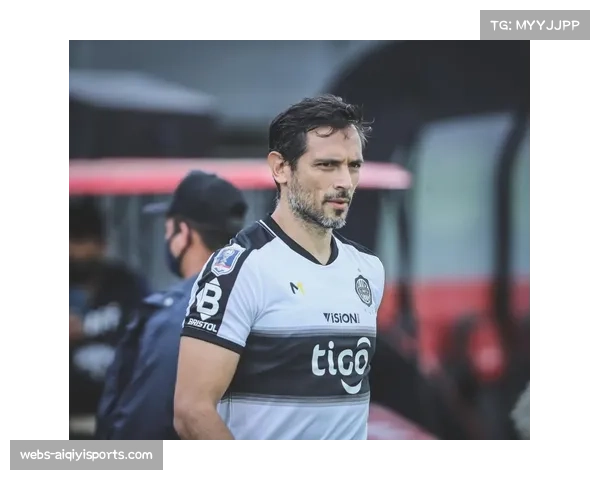 特写：41岁华金宣布赛季末退役，贝蒂斯主场举办致敬仪式